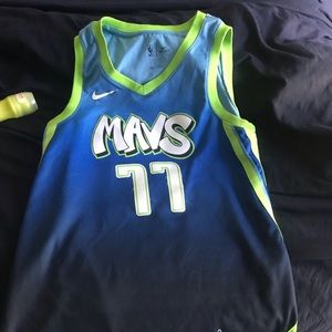 Luka doncic jersey